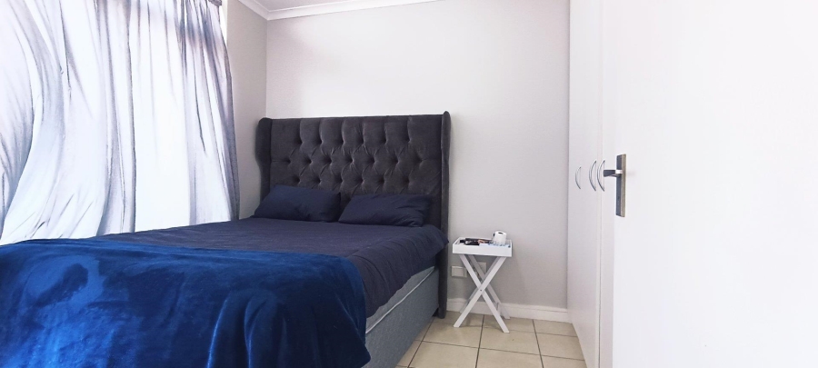 2 Bedroom Property for Sale in Muizenberg Western Cape